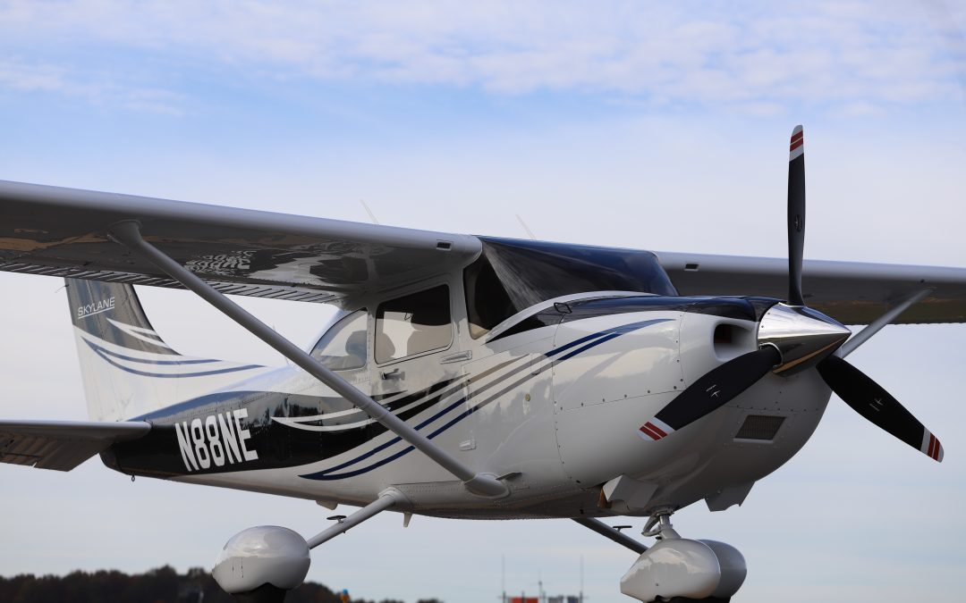 CESSNA 182T SKYLANE